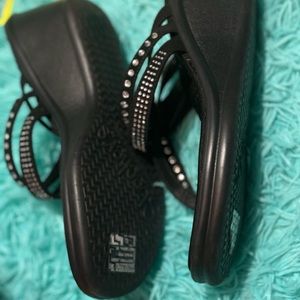 Brand new sandals memory foam